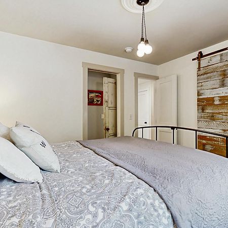 Villa Calm Waters Rockaway Beach Esterno foto